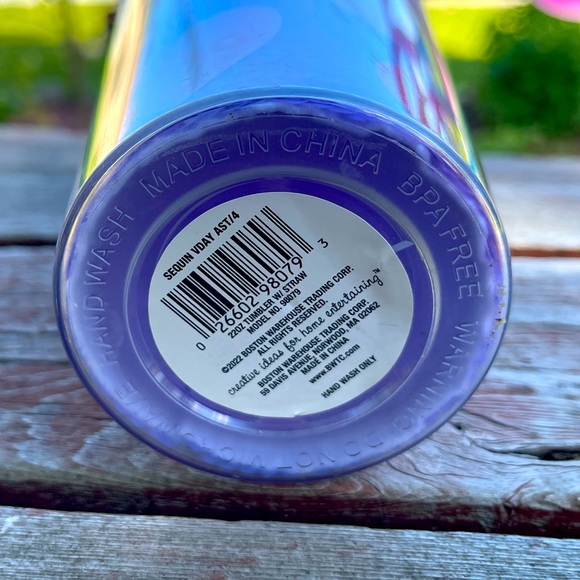 Sparkly Sequined Valentines Cold Cup With Candy Hearts - Picture 4 of 6